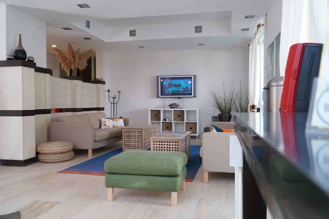 R+ Hotel By Rooms Çeşme Eksteriør billede